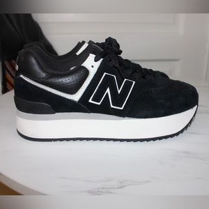 New Balance platform 574 Black and White sneakers size US 10.5 women